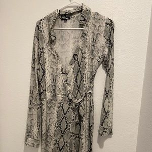 Plus gray and black Snakeprint bodycon Dress 1x